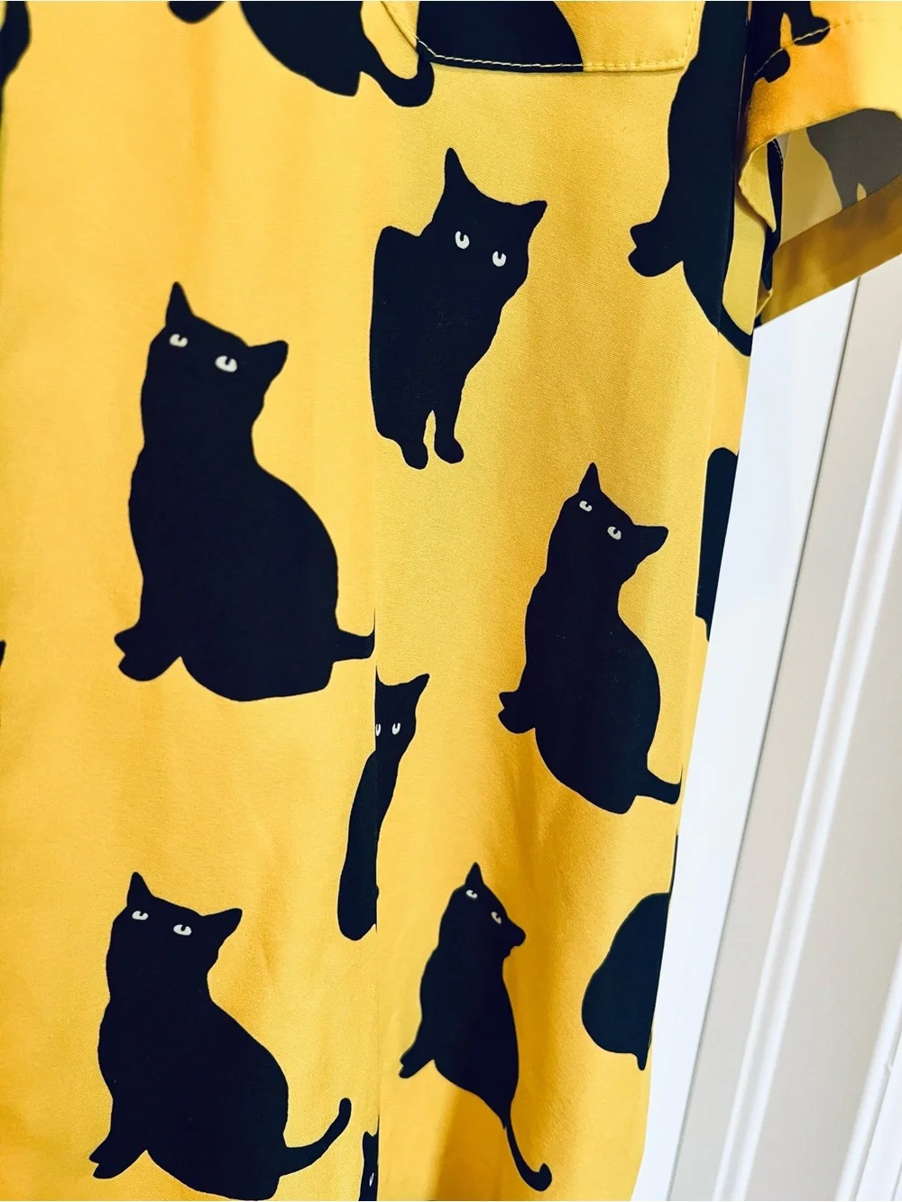 SHEIN Yellow Short-Sleeve Black Cat Button-Up Shirt Novelty Punk Funky Fun Sz XL